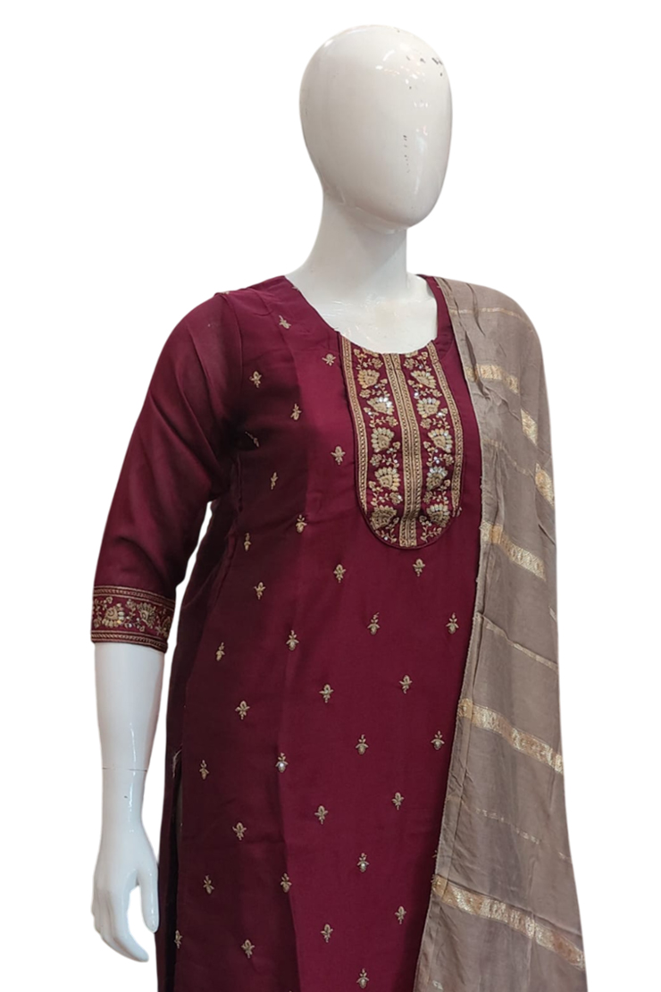 Visithra Silk Fabric - Image 2