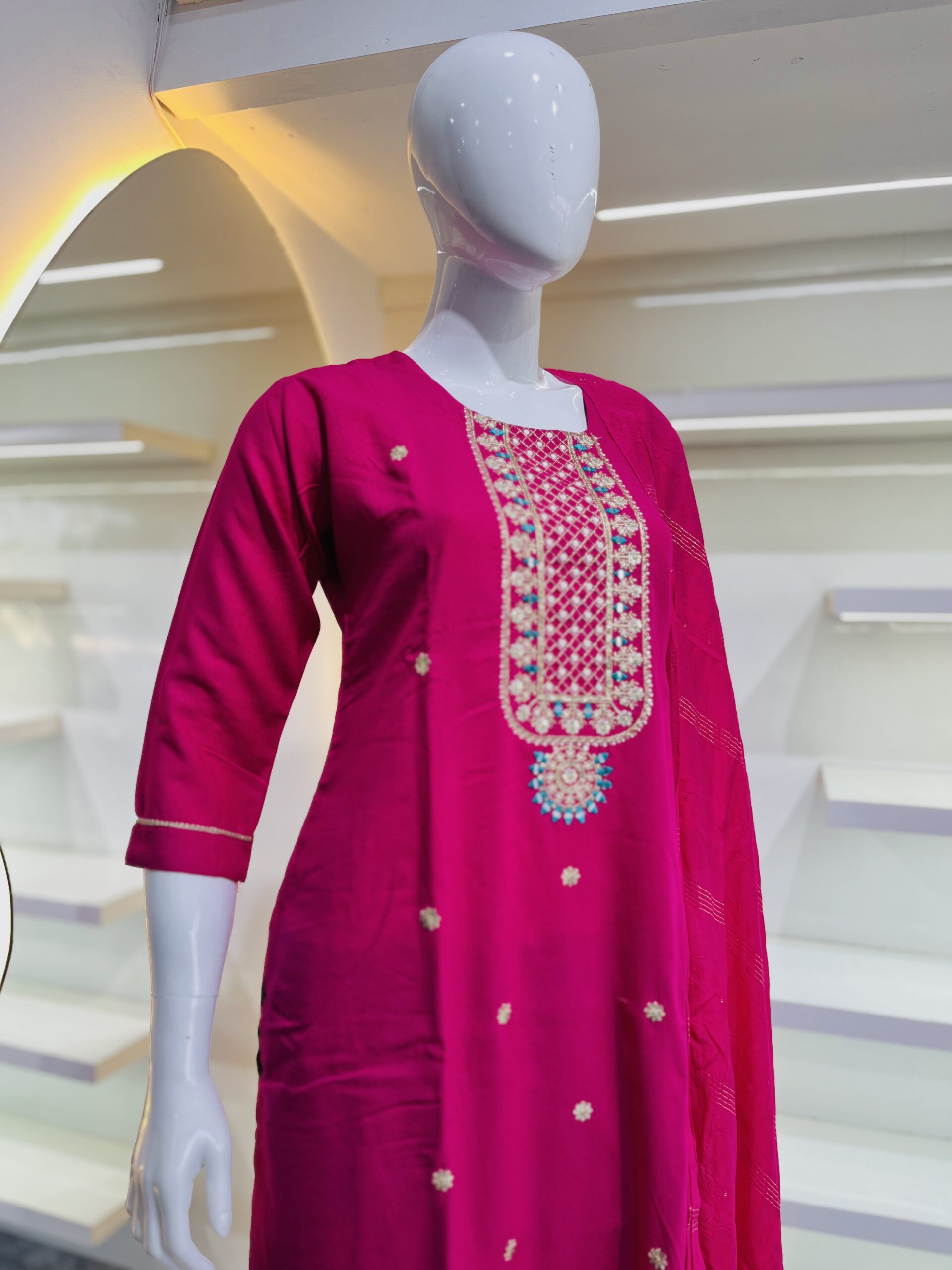 Muslin Silk fabric - Image 2