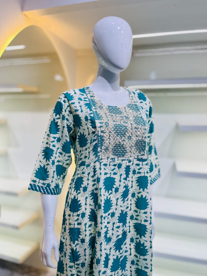 Cotton Green Color Kurti - Image 2